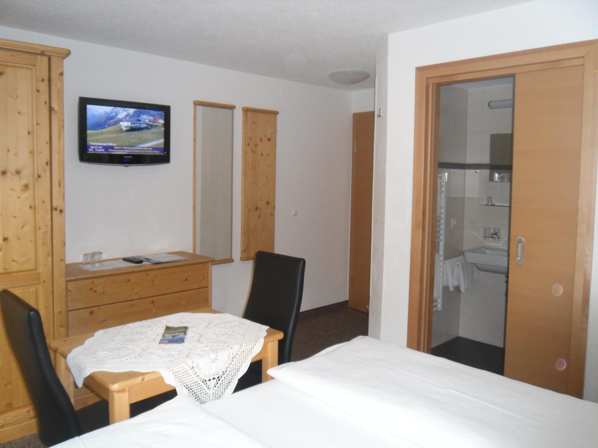 Bed and Breakfast Gruenwaldhof Тукс Экстерьер фото