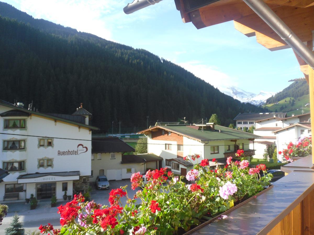 Bed and Breakfast Gruenwaldhof Тукс Экстерьер фото