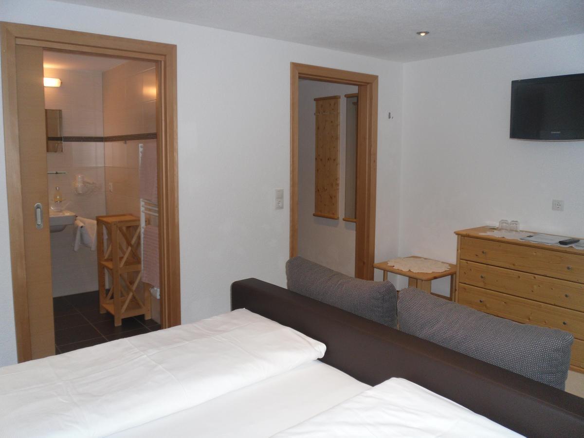 Bed and Breakfast Gruenwaldhof Тукс Экстерьер фото