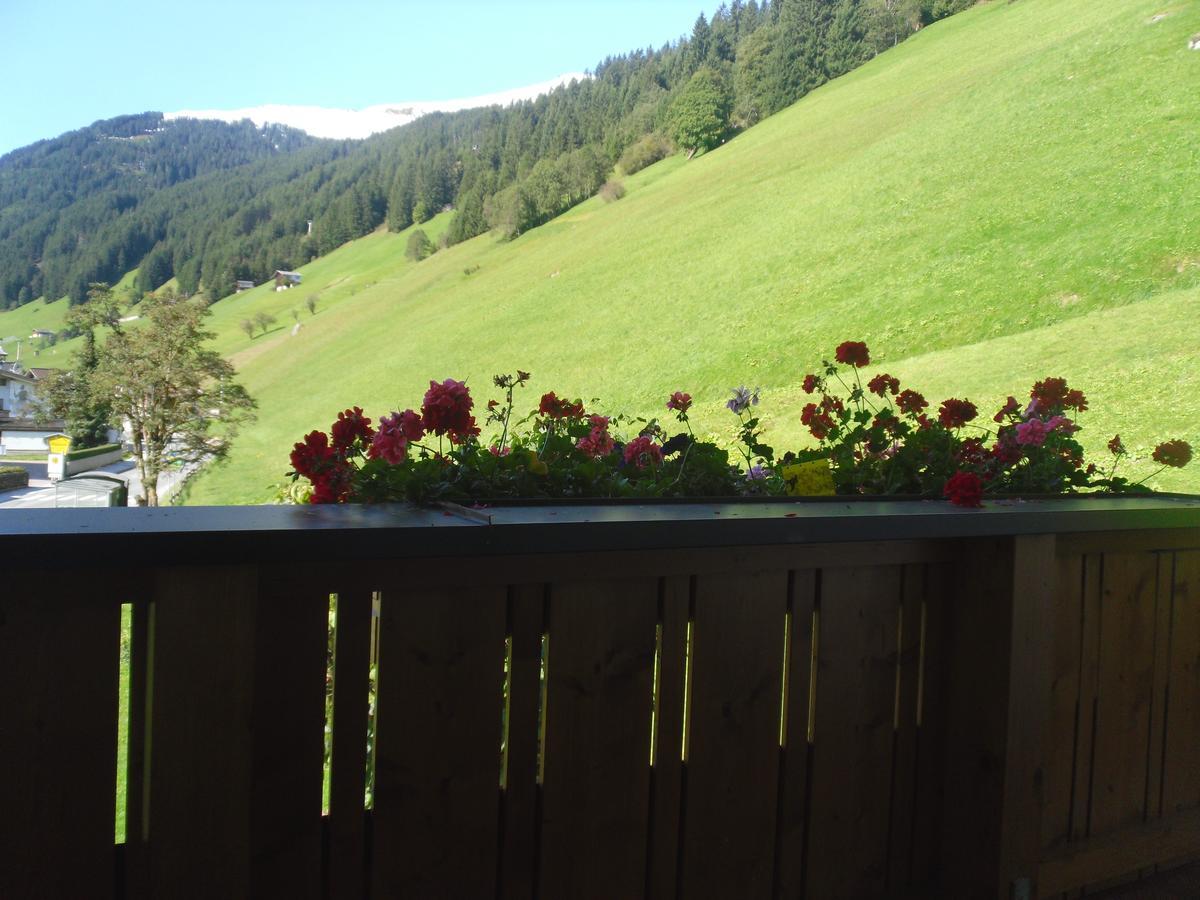 Bed and Breakfast Gruenwaldhof Тукс Экстерьер фото
